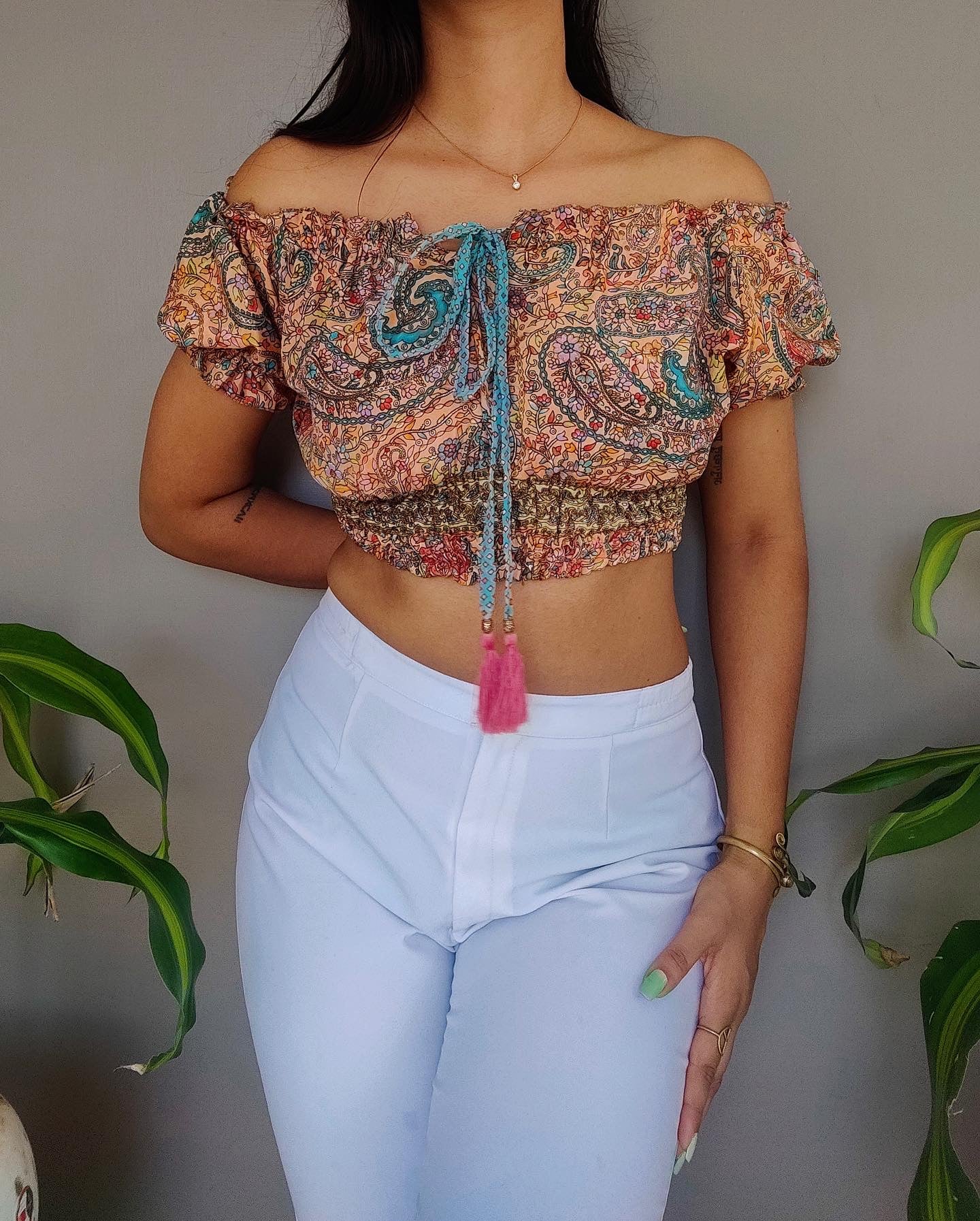 Off-shoulder blouse top