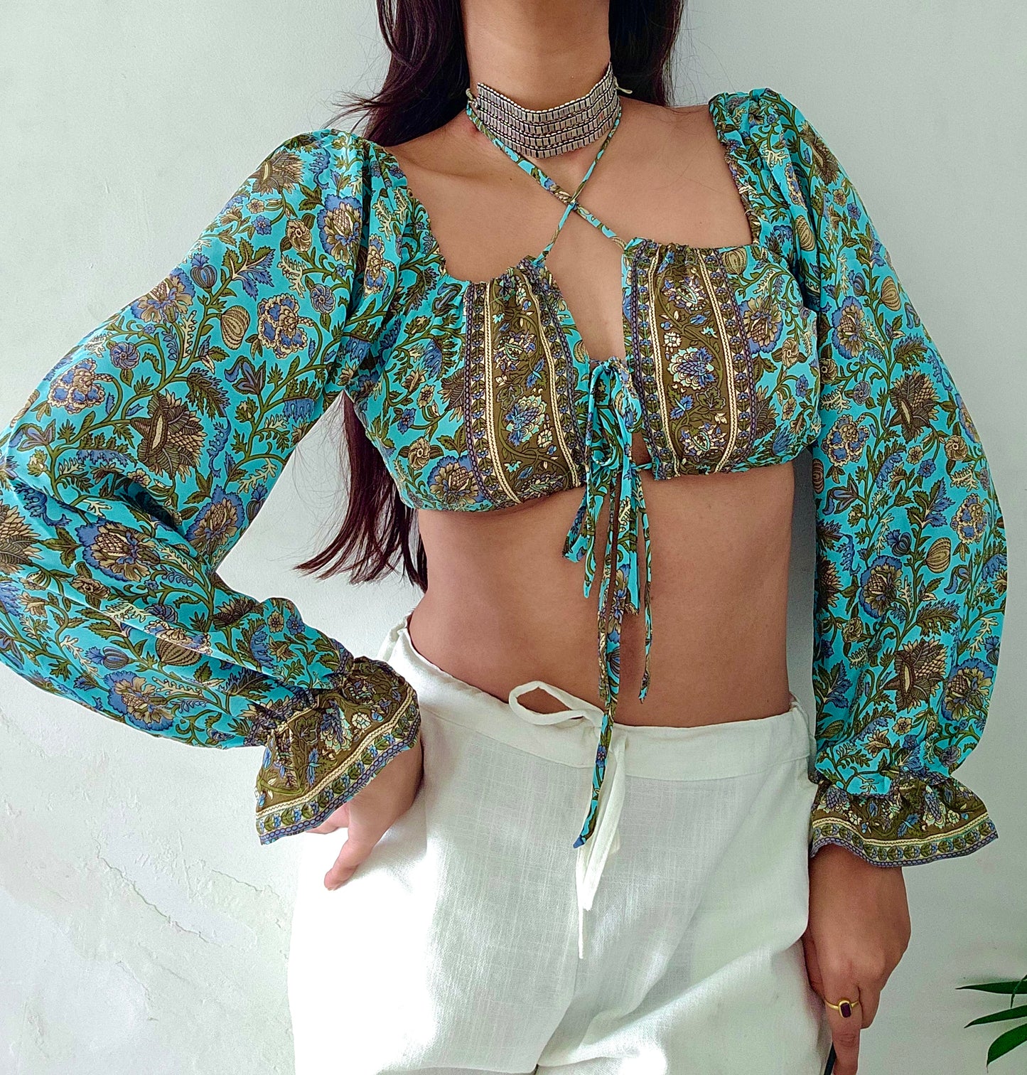 Bishop sleeve Crop top