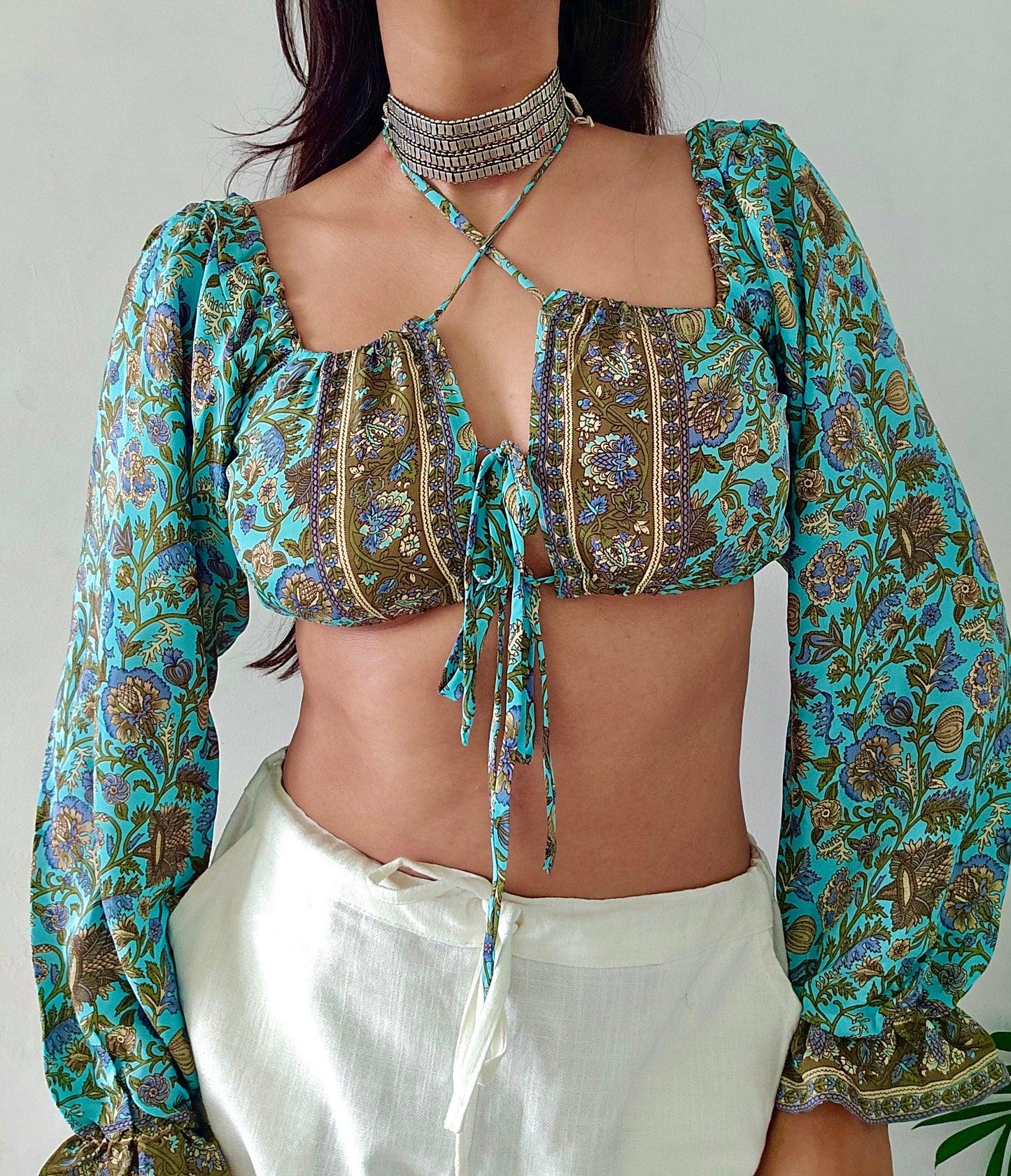 Bishop sleeve Crop top