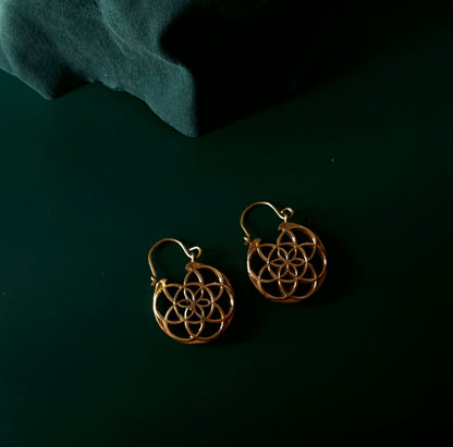 Handcrafted geometric brass earring