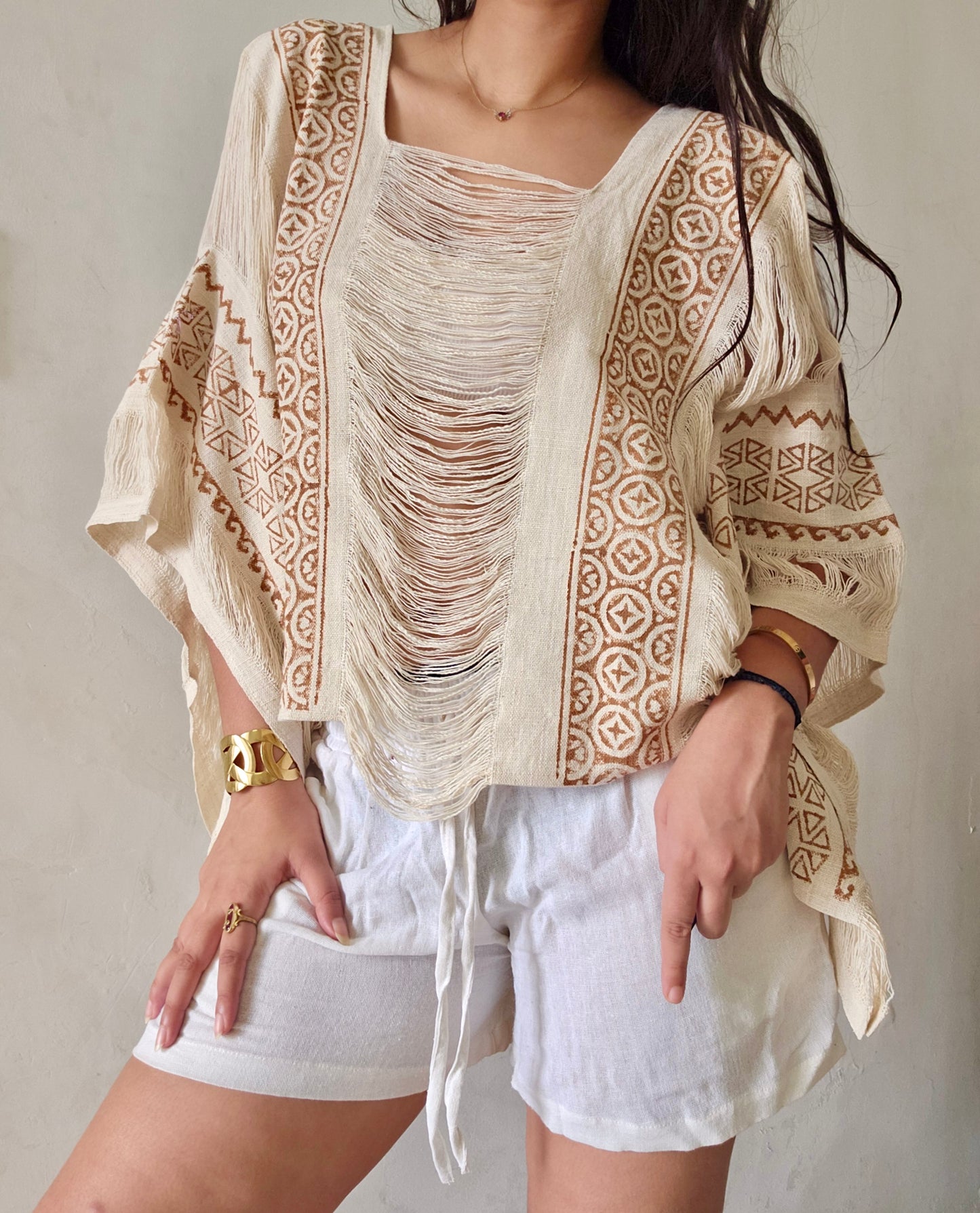 Natural beige poncho and shorts two-piece set