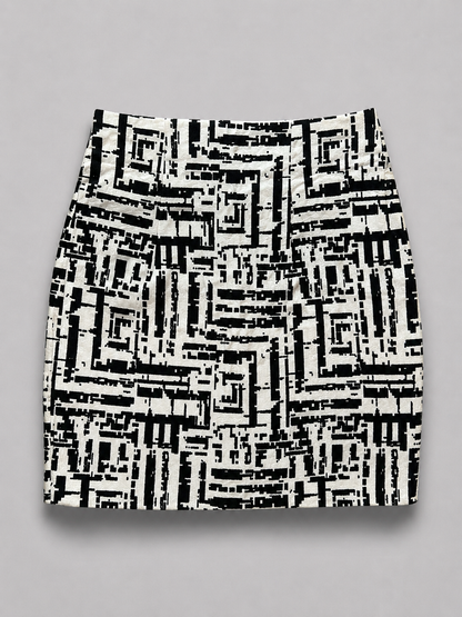 Abstract print skirt b/w