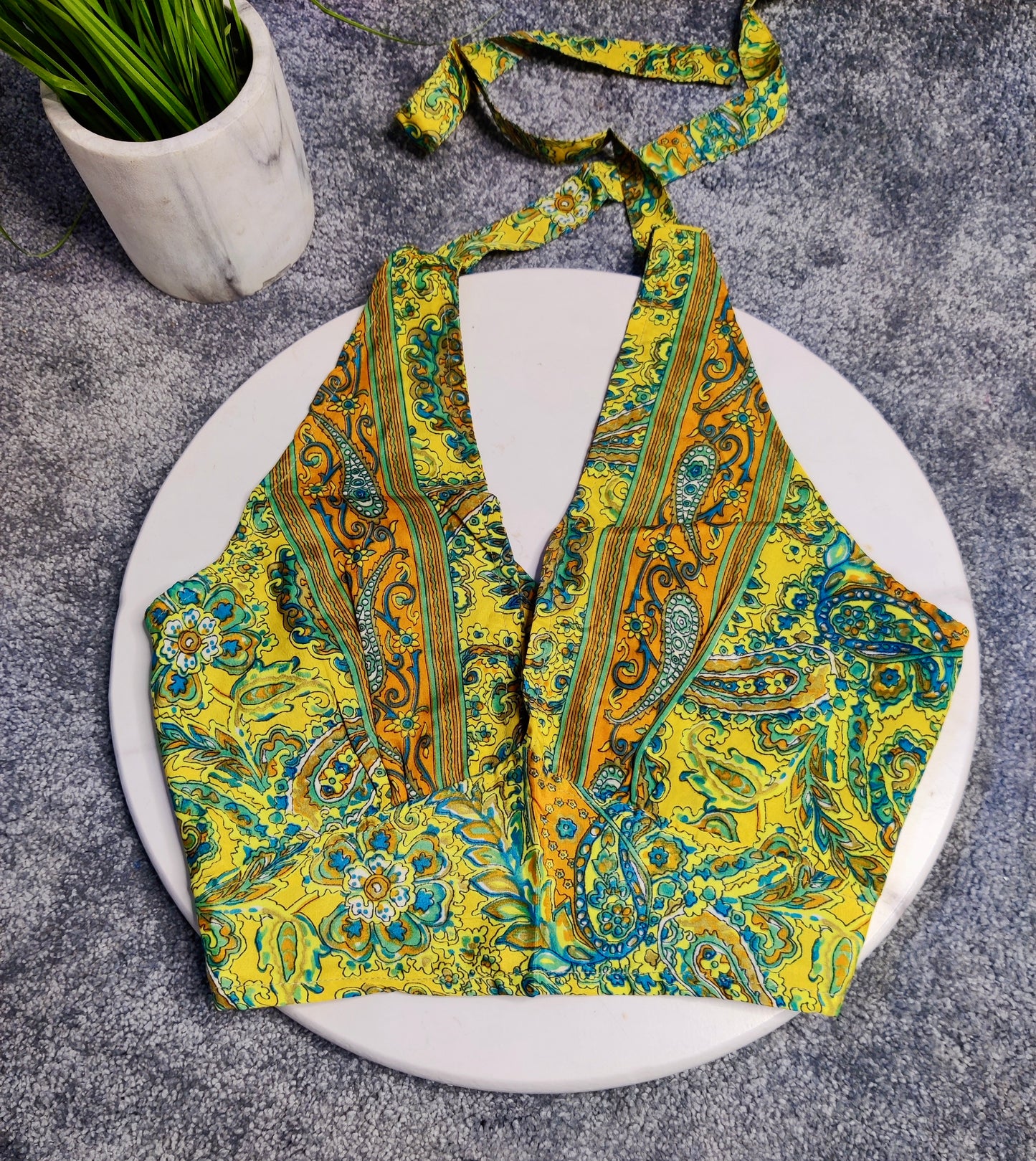 Halter top